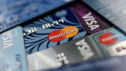 ЦБ отметил рекордное снижение числа используемых банковских карт