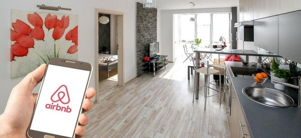 Airbnb: частные рекламодатели в Торонто хорошо заработали во время пандемии Airbnb: частные рекламодатели в Торонто хорошо заработали во время пандемии