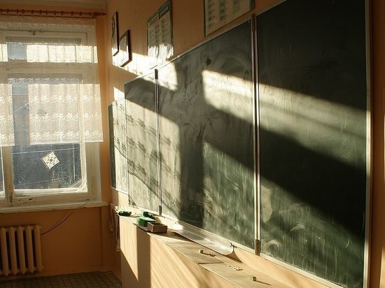Учителя и врачи смогут выйти на пенсию раньше