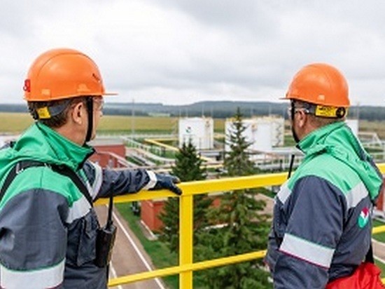 Сильный бизнес, прогноз стабильный Сильный бизнес, прогноз стабильный