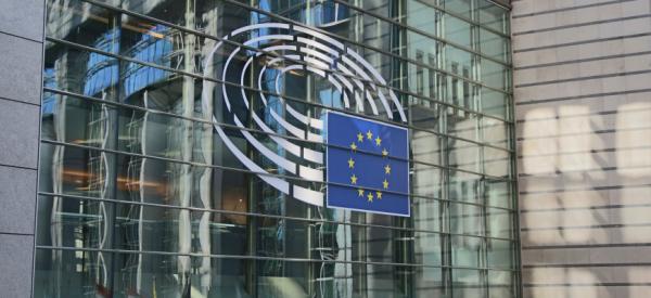 Европарламент призвал страны ЕС ужесточить условия выдачи «золотых виз» и запретить выдачу «золотых паспортов» Европарламент призвал страны ЕС ужесточить условия выдачи «золотых виз» и запретить выдачу «золотых паспортов»