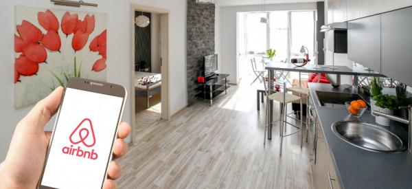 Airbnb запретил россиянам и белорусам арендовать жильё по всему миру