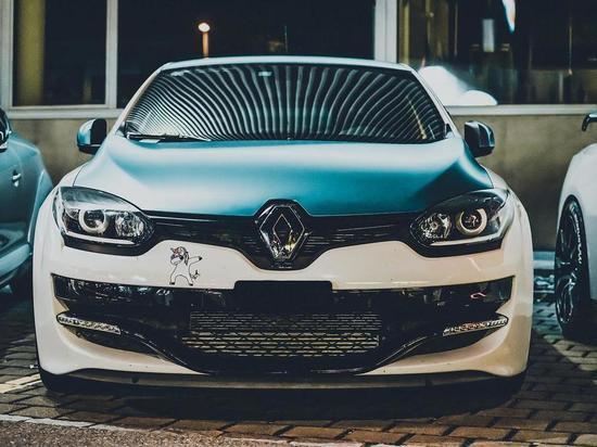"АвтоВАЗ" планирует выпускать автомобили марок Renault Sandero и Duster