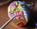 Изготовление букетов из конфет: инструменты и техники