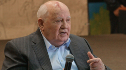 Горбачев дал совет США по поводу России