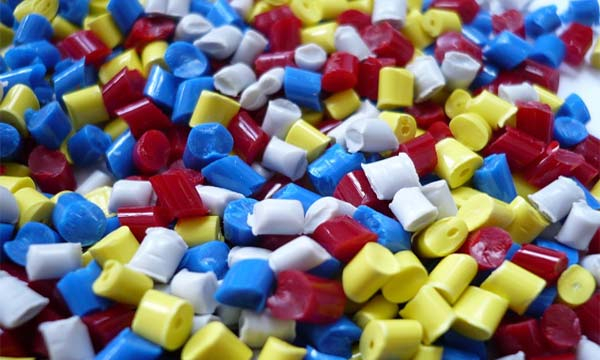 Оборудование для переработки пластика: перечень с ценами