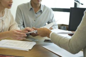 Какие банки выдают ипотеку по двум документам? Перечень банковских учреждений Какие банки выдают ипотеку по двум документам? Перечень банковских учреждений